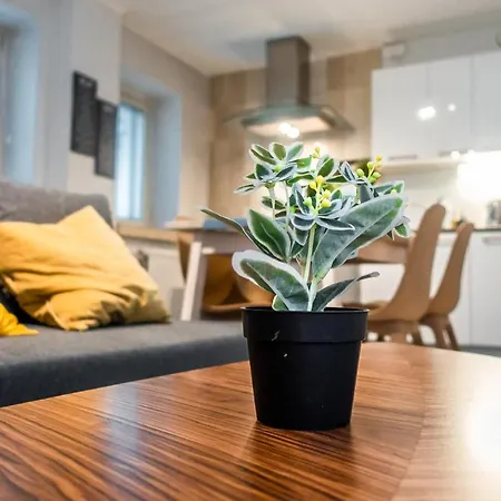 Apartment Wehost Malminkatu 18f *